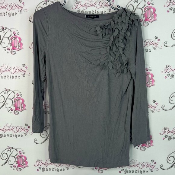 Anne Klein top long sleeves 3D ruffles leaves Gray Blouse with Floral Accents - Picture 1 of 8